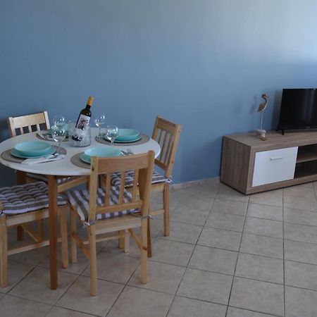 Family Apartments 1 Lechaio Екстер'єр фото
