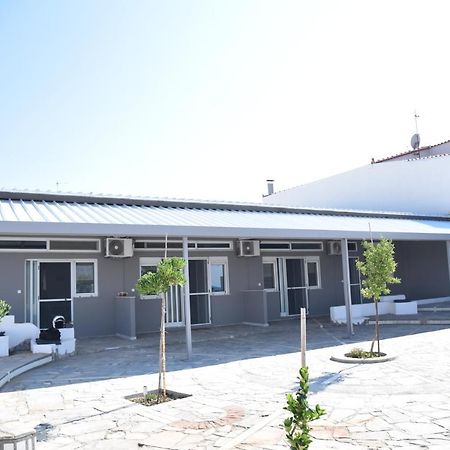 Family Apartments 1 Lechaio Екстер'єр фото