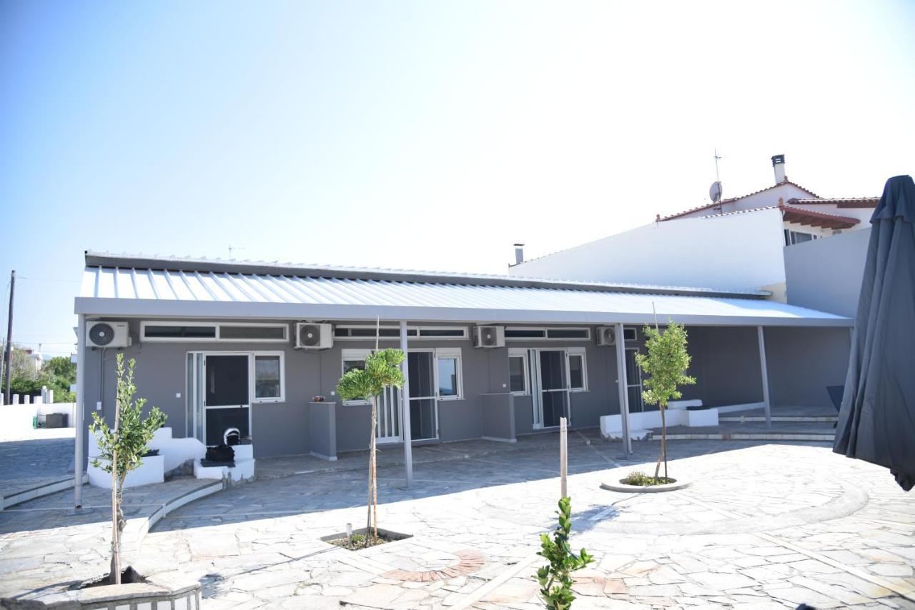 Family Apartments 1 Lechaio Екстер'єр фото