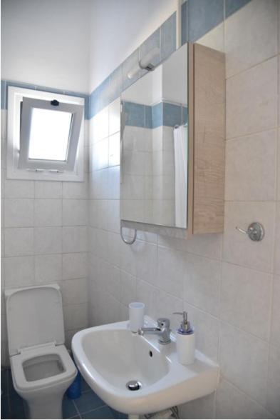 Family Apartments 1 Lechaio Екстер'єр фото